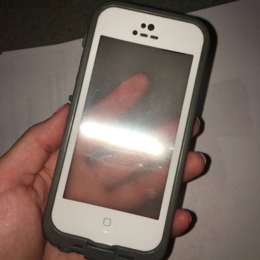 Lifeproof case for iphone 5c!